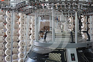 Knittin machine