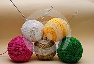 Knitting needle, crochet and wool