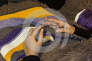 Knitting a shawl with circular needles