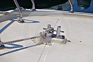 Knot on a bollard of a boat