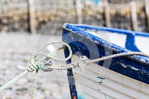 Knot on Red White Boat