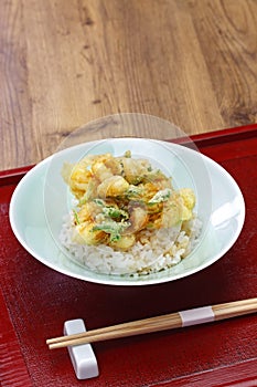 Kobashira no kakiage donburi, rice bowl with trough shell adductor muscles tempura