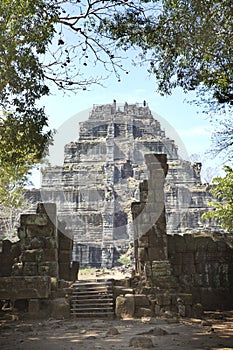 Koh Ker temple complex, death pyramid Prasat Prang, Cambodia photo