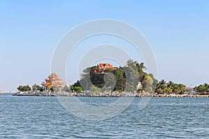 Koh Loy Landmark of Sriracha popular tourist destination.