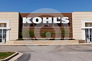 Muncie - Circa April 2018: Kohl`s Retail Store Location. Kohl`s operates over 1,100 Discount Stores II