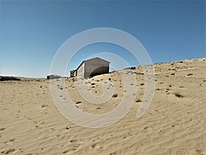 Kolmanskop `afrique. Kolmanskop, German. Kolmannskuppe is an abandoned town in Namibia, located in the Namib desert.