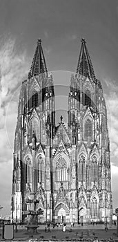 Koln dom front