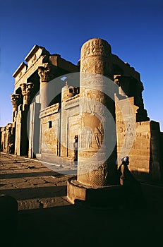 Kom-Ombo Temple photo