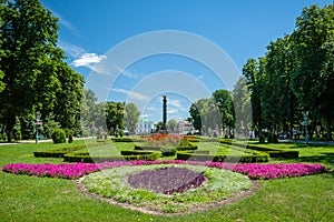 Korpusny garden in Poltava photo