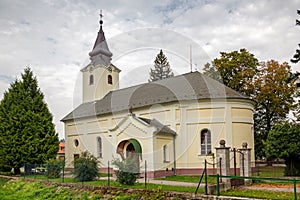 Kostol - Bzince