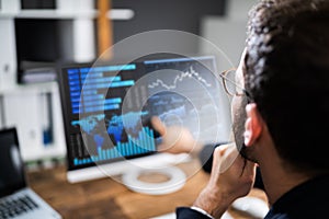 KPI Business Analytics Data Dashboard. Analyst