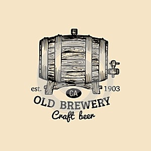 Kraft beer barrel logo. Old brewery icon. Hand sketched keg illustration. Vector vintage lager, ale label or badge.