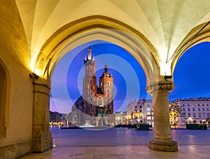 Krakow. St. Mary`s Church and market square at dawn.