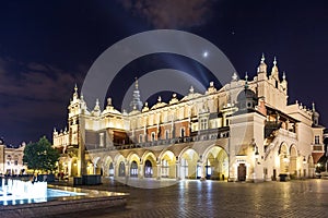 KrakÃ³w Cloth Hall Sukiennice at night