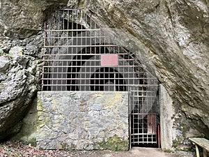 KriÅ¾na cave or Krizna cave, Slovenia / die HÃ¶hle Krizna jama - Grahovo, Slowenien / or KriÅ¾na jama, Slovenija
