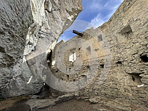 Kropfenstein Castle or Ruine der Burg Kropfenstein oder HÃÂ¶hlenburg Kropfenstein Casti Grotta or Ruina Grotta, Waltensburg photo