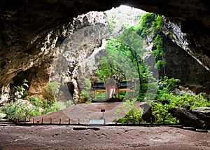 Kuha Karuhas pavillon in Phraya Nakorn cave photo