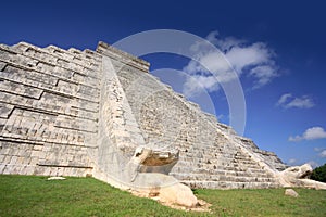 Kukulcan Mayan pyramid, Mexico