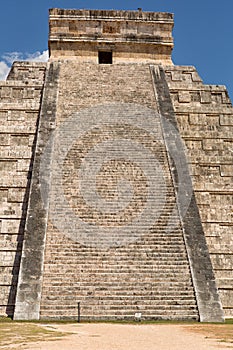 Kukulcan mesoamerican step-pyramid at Chichen Itza