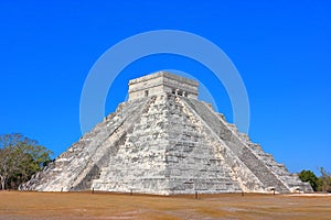 Kukulcan temple in chichenitza, yucatan, mexico IV photo