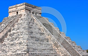 Kukulcan temple in chichenitza, yucatan, mexico IX