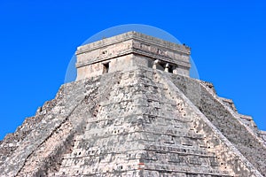 Kukulcan temple in chichenitza, yucatan, mexico VII