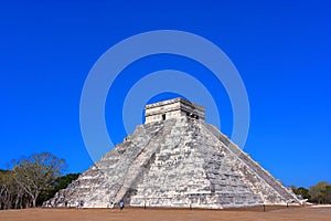 Kukulcan temple in chichenitza, yucatan, mexico XIII