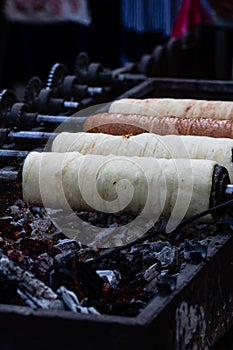 Kurtos Kolacs (KÃ¼rtÅ‘skalÃ¡cs). Traditional Hungarian cake, baked with sugar, honey and nuts