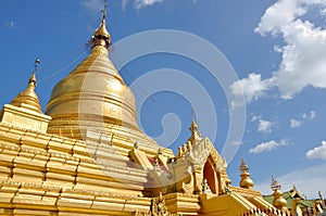 Kuthodaw Pagoda, Mandalay