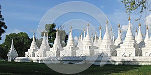 Kuthodaw temple , Mandalay