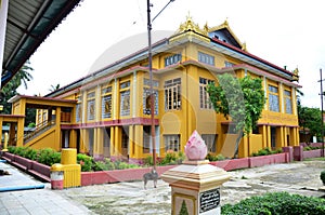 Kyauk Htat Gyi Pagoda in Yangon, Burma.