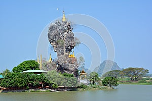 Kyauk Kalap Kyaut Ka Lat budddhist temple in Hpa-An, Myanmar.