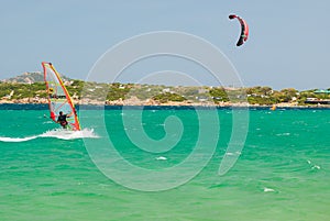 Kyte surf and windsurf