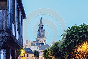 L'Horloge Tower in Dinan