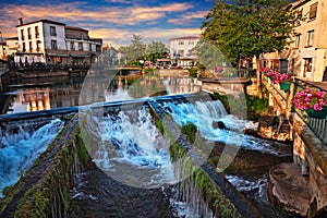 L`Isle-sur-la-Sorgue, Vaucluse,	France: landscape at dawn of the