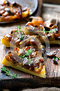 L mushrooms tart