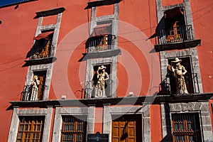 La Calavera Catrina Skeleton, balcony mexico