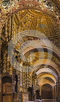 La Compania church lateral aisle