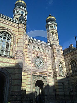 la Gran sinagoga de budapest photo