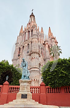 La Parroquia de San Miguel Arcangel, the most famous structure in San Miguel de Allende photo