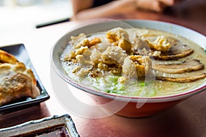 La paz batchoy ramen