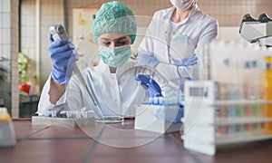Laboratorio análisis de nuevo clínica laboratorio químico investigación de infecciones.19 