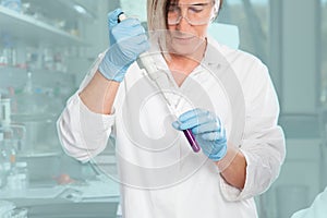 Lab assistant in work