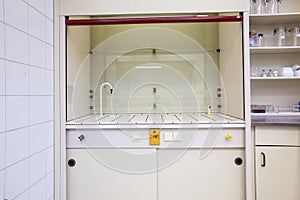 Lab ventilation cabinet