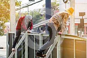 Label technician working install Daytime