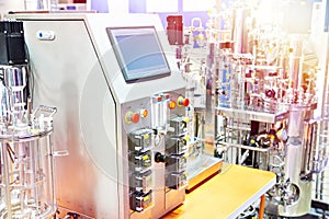 Laboratory chemical metal bioreactor and fermenter