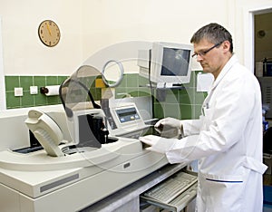 Laboratorio hombre a máquina 