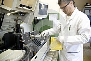 Laboratorio hombre a máquina 