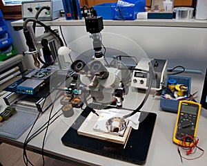 Laboratory for recovering data