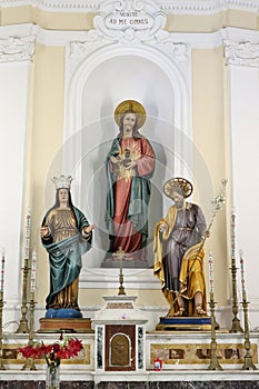 Lacco Ameno - Statue della Sacra Famiglia nella Chiesa di Santa Maria delle Grazie photo